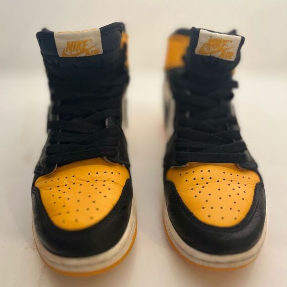 Nike Air Jordan Retro OG High-Top Sneakers - Picture 4 of 10